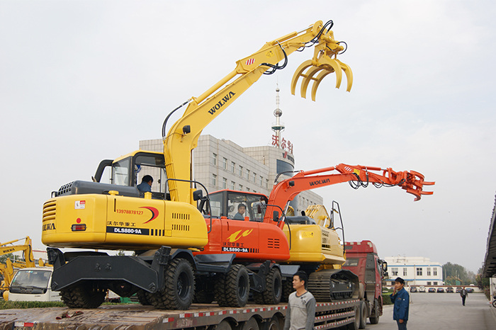 Wolwa Group exported 6 sets excavators to Paraguay smoothly