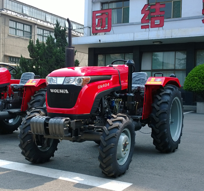 GN404 tractor