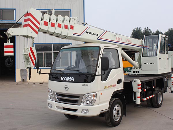 Wolwa GNQY-C6 6 tons Automobile crane