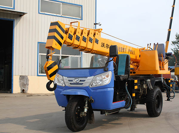 tricycle crane-3 ton